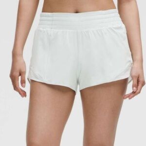 Lululemon Hotty Hot High-Rise Lined Short 2.5"
Ocean Air Size 10